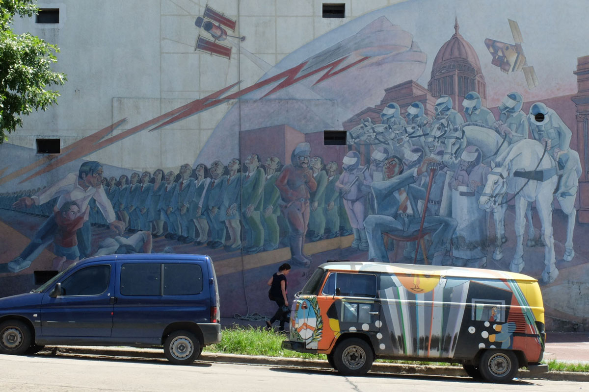 Mural San Telmo totalitarisme