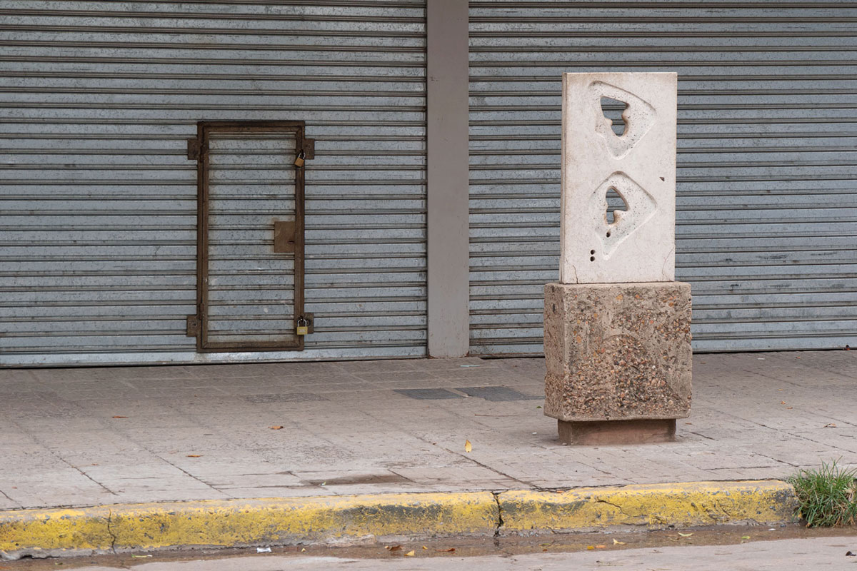 Resistencia chaco argentina escultura canto americano puerta