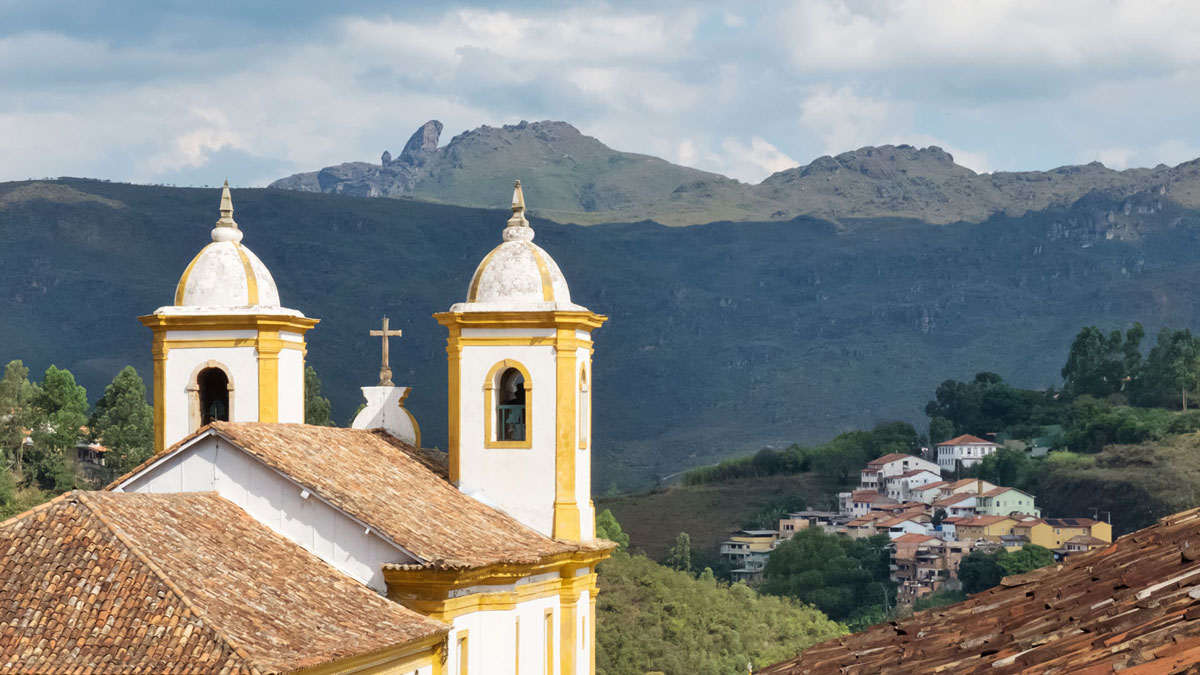 Ouro Preto Eglise Nossa Senhora das Mercês e Perdões Pico Itacolomi