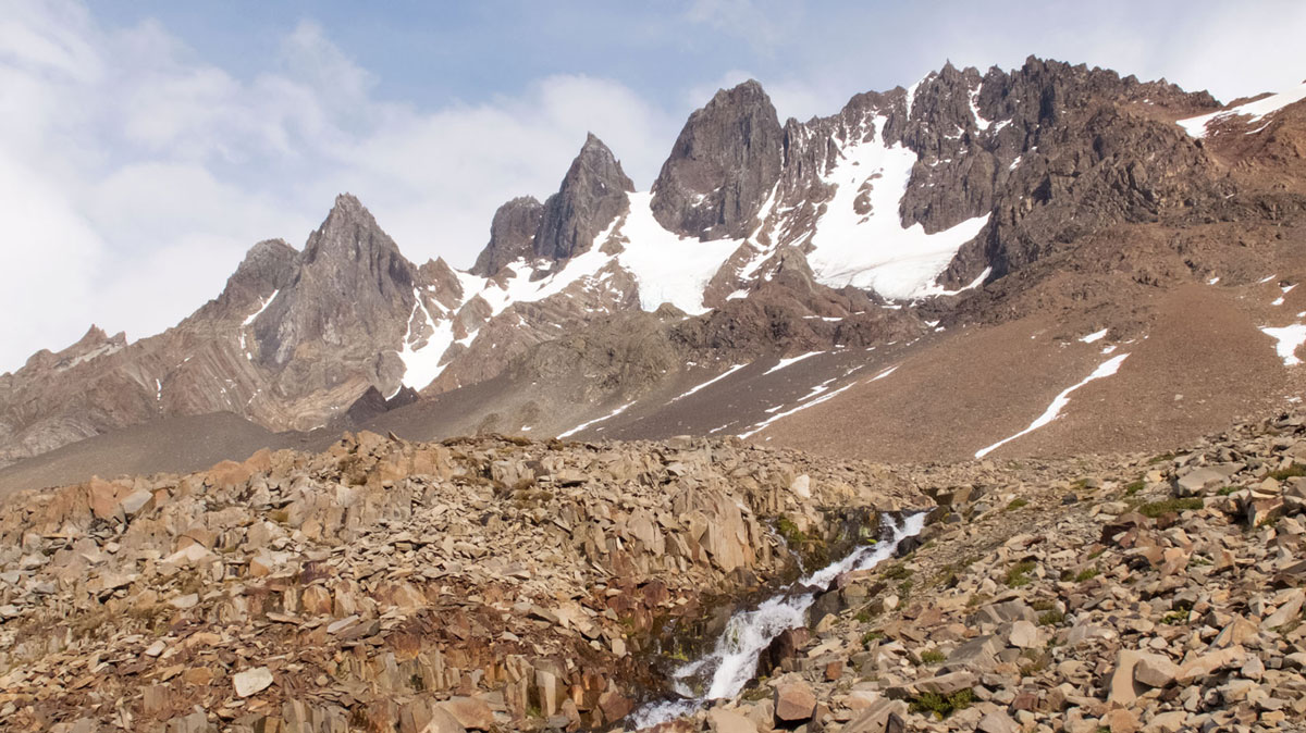Torres del Paine montagne roches