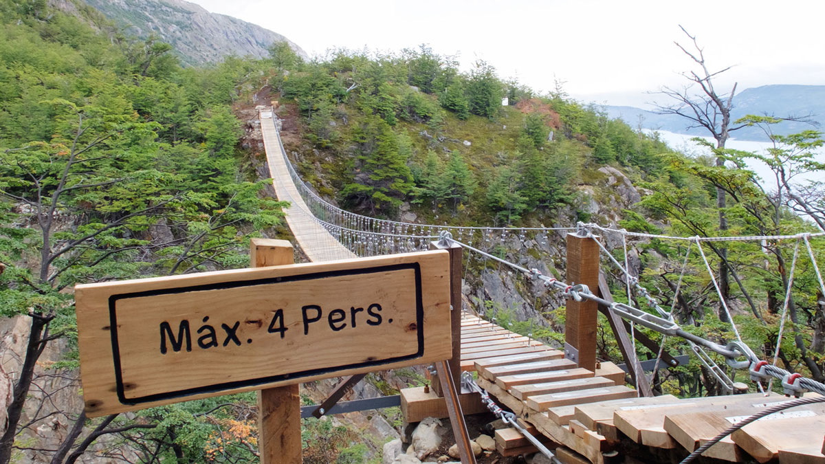 Torres del Paine pont suspendu olguin