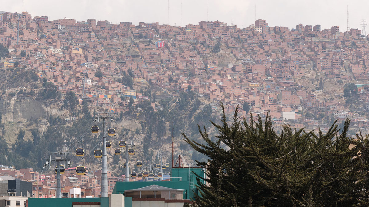 La Paz Bolivie quartier falaise téléphérique