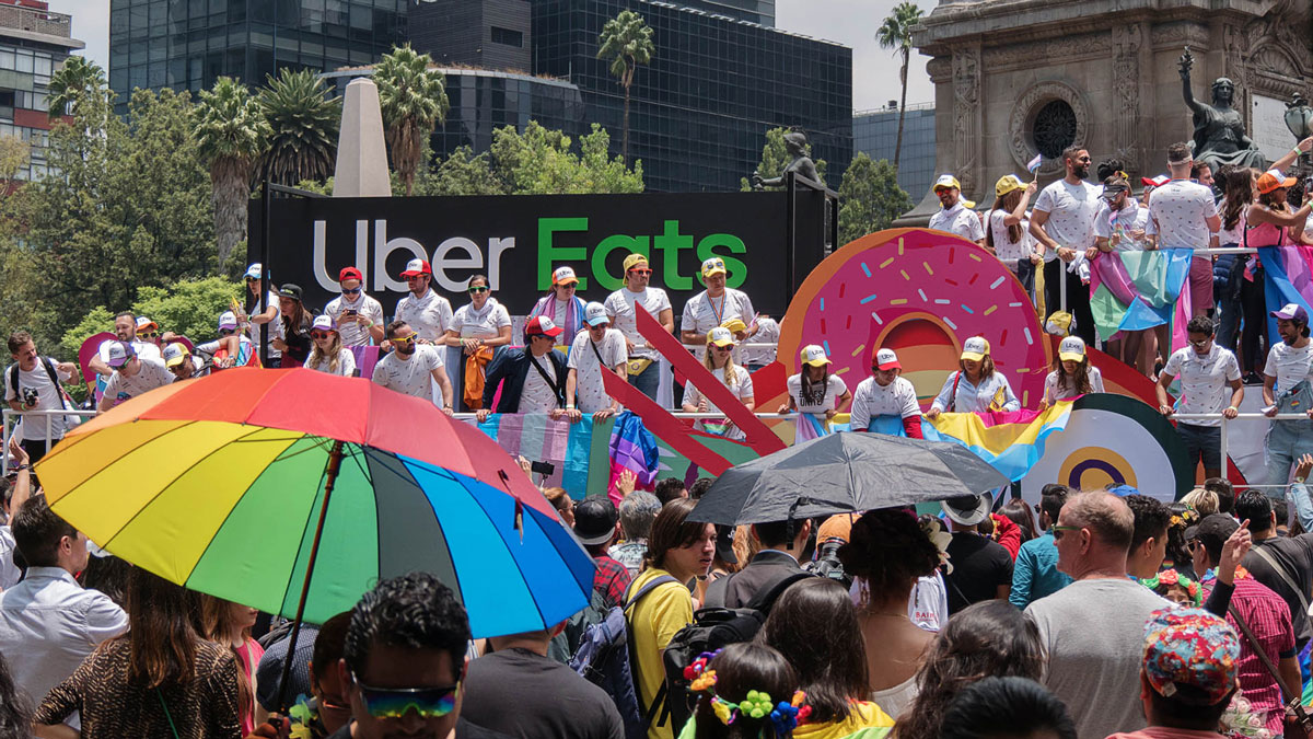 Gaypride char Uber Eats